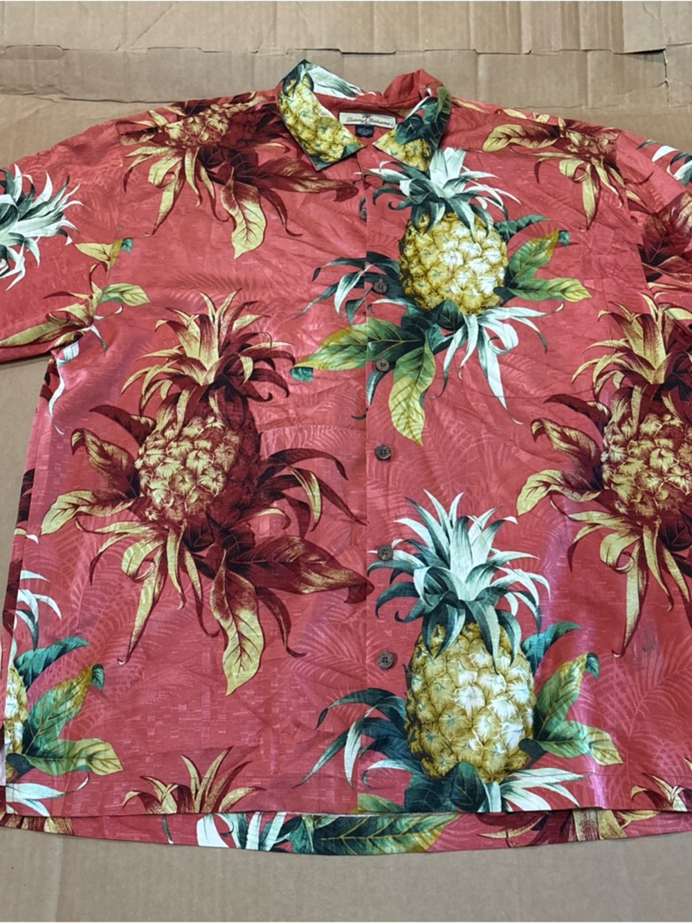 Tommy Bahama Shirt Mens Large Silk Floral Hawaiian Aloha Camp Pineapple Red